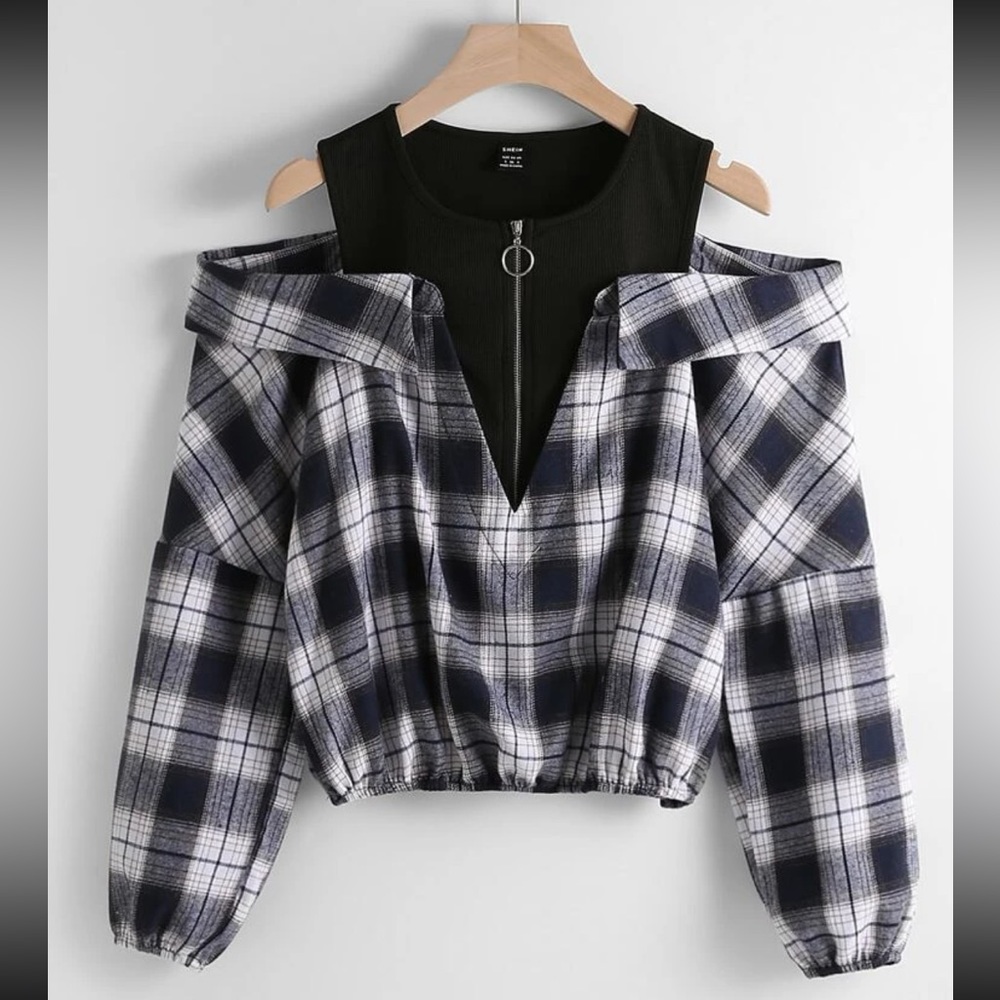 Zipper shoulder blouse